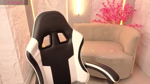 Online 800 to 1400 online show from September 22, 2025, 1:46 pm