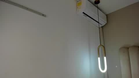 Snapshot of charlottedupontt chatting on February 22, 2026, 12:58 pm Charlotte online show from February 22, 2026, 12:58 pm