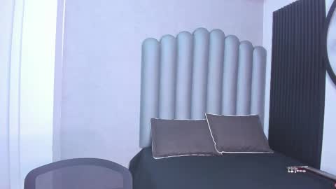 charlottee_starr online show from November 3, 2025, 7:37 pm