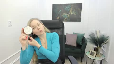 Snapshot of charlottekerti chatting on April 2, 2026, 5:10 pm Charlotte online show from April 2, 2026, 5:10 pm