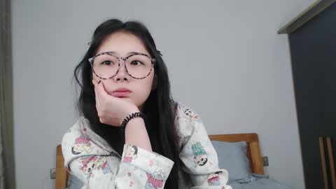 Snapshot of charlottelin chatting on December 4, 2024, 10:46 am Charlotte online show from December 4, 2024, 10:46 am