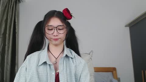 Snapshot of charlottelin chatting on December 22, 2024, 4:48 pm Charlotte online show from December 22, 2024, 4:48 pm