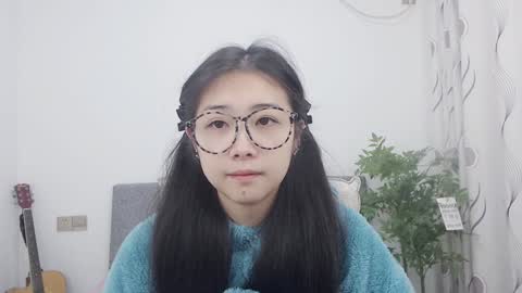 Snapshot of charlottelin chatting on January 4, 2025, 4:22 pm Charlotte online show from January 4, 2025, 4:22 pm