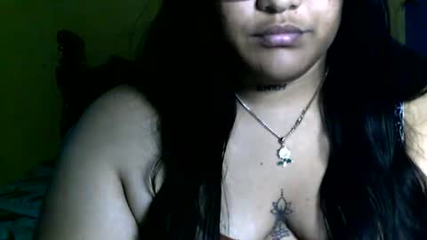 Snapshot of charlottequeen_21 chatting on March 3, 2026, 2:28 am charlottequeen_21 online show from March 3, 2026, 2:28 am