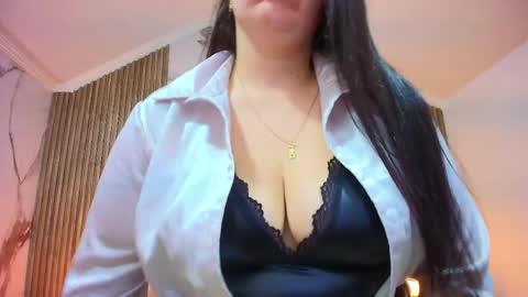 Charlotte  Schmidt online show from April 11, 2026, 11:36 am