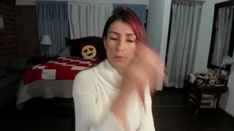 Snapshot of charlottewillson chatting on December 4, 2025, 11:02 pm Charlotte online show from December 4, 2025, 11:02 pm