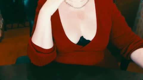 Snapshot of charlottextasty chatting on January 16, 2025, 5:55 pm CharlotteXTasty online show from January 16, 2025, 5:55 pm