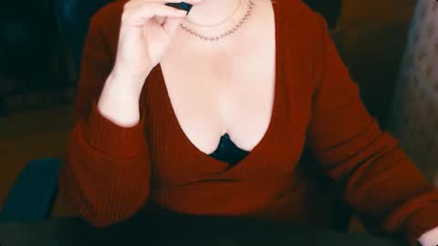 Snapshot of charlottextasty chatting on February 7, 2025, 10:19 am CharlotteXTasty online show from February 7, 2025, 10:19 am