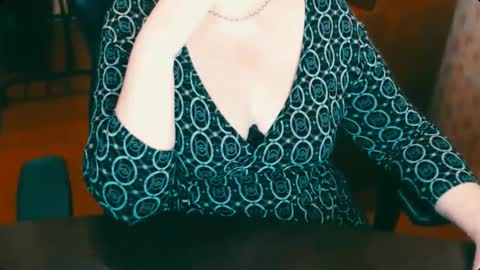 Snapshot of charlottextasty chatting on February 20, 2025, 1:40 pm CharlotteXTasty online show from February 20, 2025, 1:40 pm