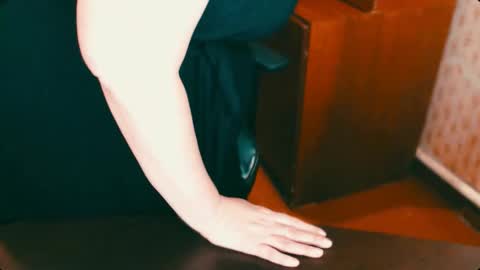 Snapshot of charlottextasty chatting on February 24, 2025, 10:15 am CharlotteXTasty online show from February 24, 2025, 10:15 am