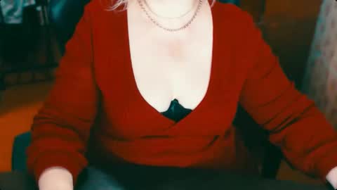 Snapshot of charlottextasty chatting on February 26, 2025, 9:58 pm CharlotteXTasty online show from February 26, 2025, 9:58 pm