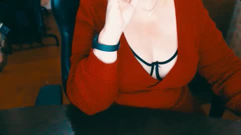 Snapshot of charlottextasty chatting on December 5, 2025, 1:52 pm CharlotteXTasty online show from December 5, 2025, 1:52 pm