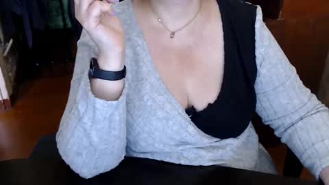 CharlotteXTasty online show from April 7, 2026, 8:59 am