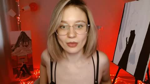 Michelle  online show from March 4, 2025, 6:26 am