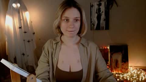 Michelle  online show from November 3, 2025, 5:09 am