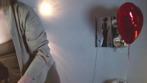 Michelle  online show from February 9, 2026, 6:50 am