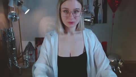 Michelle  online show from March 17, 2026, 2:05 am