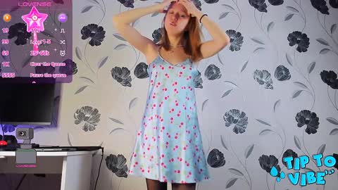 Snapshot of charming_berry_ chatting on December 2, 2024, 2:52 pm Lisa online show from December 2, 2024, 2:52 pm