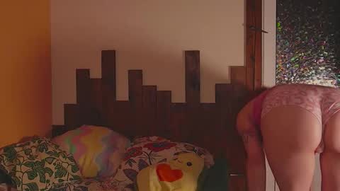 Snapshot of charming_lilly chatting on January 14, 2026, 8:25 pm Lissa online show from January 14, 2026, 8:25 pm