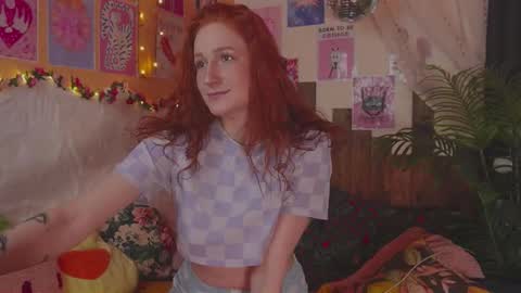 Snapshot of charming_lilly chatting on February 16, 2026, 1:18 pm Lissa online show from February 16, 2026, 1:18 pm