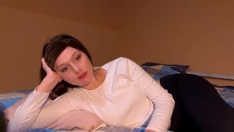 katie online show from November 8, 2025, 12:16 pm