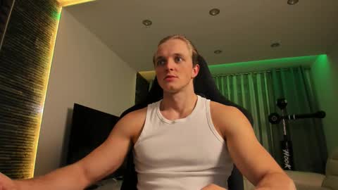 Chase Reed online show from December 1, 2025, 8:36 pm