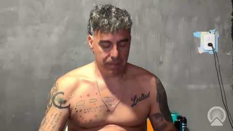 Snapshot of chato012 chatting on November 6, 2025, 7:04 pm chato012 online show from November 6, 2025, 7:04 pm