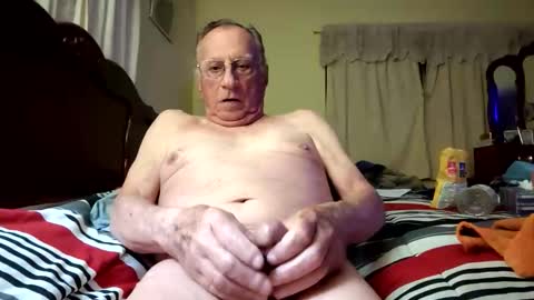 chatoffmale60 online show from April 2, 2026, 12:25 pm