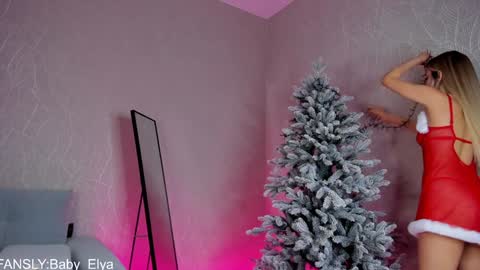 Snapshot of chatur_babes_ chatting on December 15, 2024, 1:11 pm Im Elya   inst Elya Elfie  online show from December 15, 2024, 1:11 pm