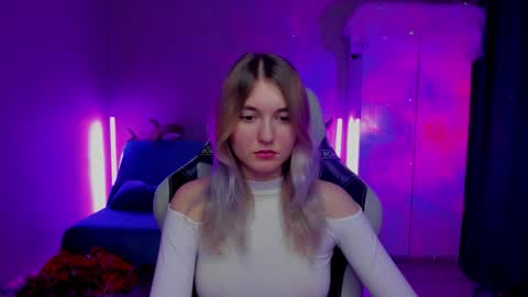 Snapshot of chatur_lady_ chatting on January 17, 2025, 11:17 am Betty online show from January 17, 2025, 11:17 am