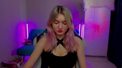 Snapshot of chatur_lady_ chatting on February 7, 2025, 5:31 am Betty online show from February 7, 2025, 5:31 am