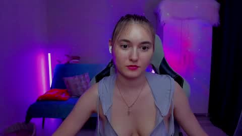 Snapshot of chatur_lady_ chatting on February 15, 2025, 10:22 am Betty online show from February 15, 2025, 10:22 am