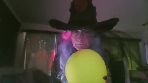 We Chat online show from October 24, 2025, 3:36 am