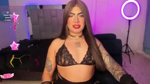 Snapshot of chaturmodels chatting on June 21, 2026, 12:57 am Sophie online show from June 21, 2026, 12:57 am