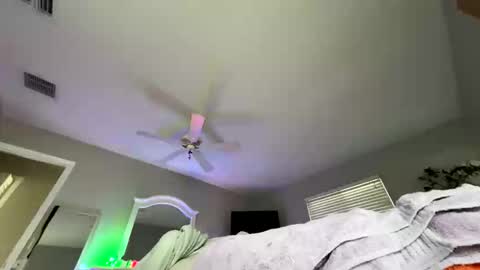 Snapshot of chazmar1 chatting on January 8, 2026, 1:35 pm chazmar1 online show from January 8, 2026, 1:35 pm