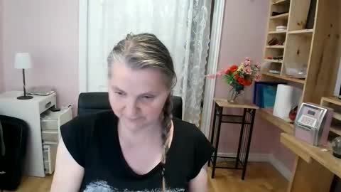 chealsiek online show from May 16, 2026, 1:13 am
