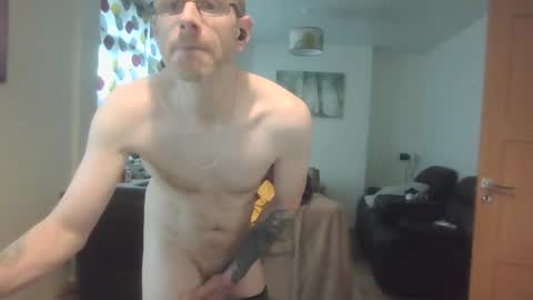 Snapshot of cheeky19841 chatting on December 23, 2024, 10:21 am cheeky19841 online show from December 23, 2024, 10:21 am