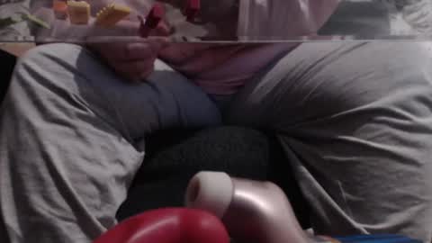 Snapshot of cheekymiia chatting on December 14, 2024, 6:09 pm Cheekymiia online show from December 14, 2024, 6:09 pm