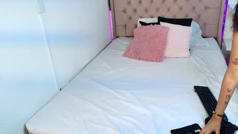 cheerry_moon online show from March 2, 2026, 7:32 pm