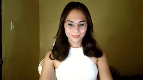 chelly4u69 online show from May 18, 2026, 4:07 am