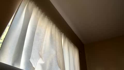 Snapshot of chellybear101 chatting on December 4, 2024, 12:08 am chellybear101 online show from December 4, 2024, 12:08 am