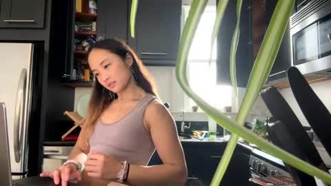 Snapshot of chellybear101 chatting on January 17, 2025, 10:34 pm chellybear101 online show from January 17, 2025, 10:34 pm