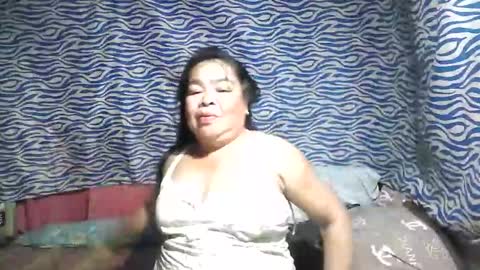 chenita_kits online show from October 26, 2025, 11:05 am