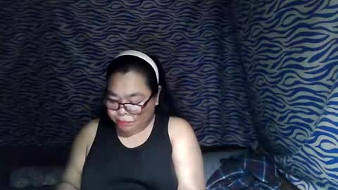 chenita_kits online show from November 23, 2025, 11:43 am