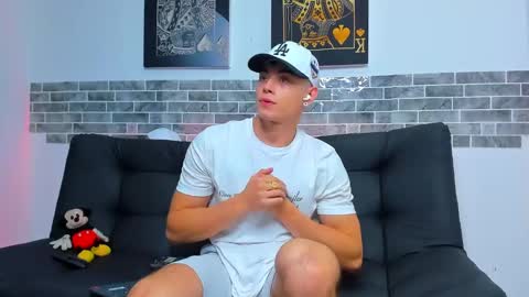 Snapshot of chepe_fit chatting on February 1, 2025, 12:07 am chepe vause online show from February 1, 2025, 12:07 am