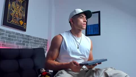 Snapshot of chepe_fit chatting on February 16, 2025, 4:31 am chepe vause online show from February 16, 2025, 4:31 am