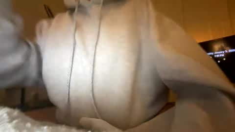 cherrieamaretto online show from January 6, 2026, 3:21 am