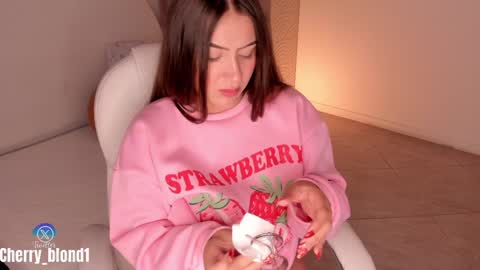 Cherry online show from December 27, 2024, 9:39 am