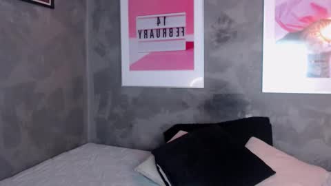 cherry_bloomn online show from March 10, 2026, 1:05 pm