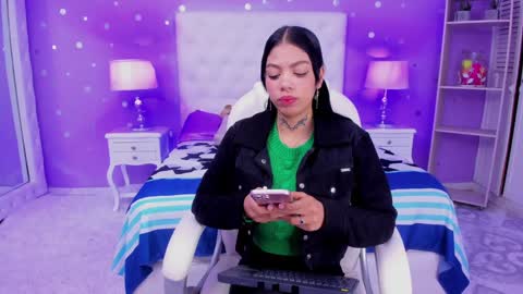 Sussan Cherry  online show from January 24, 2025, 5:10 am